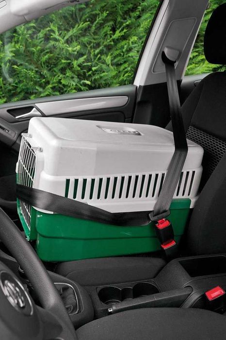 Закопчалка за предпазен колан на автомобил 1 брой.