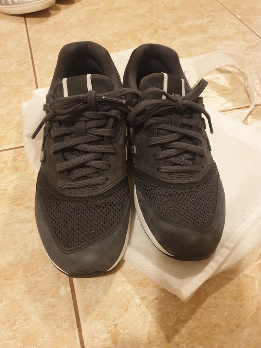 Adidașii  New Balance