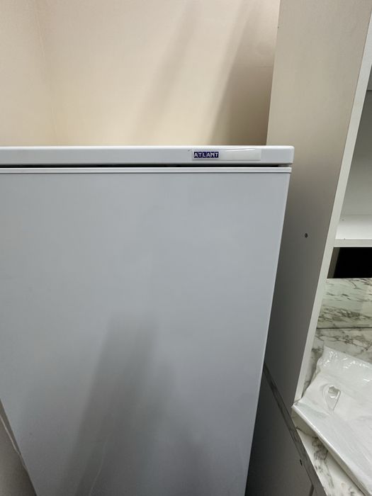 Холодильник Атлант витринная