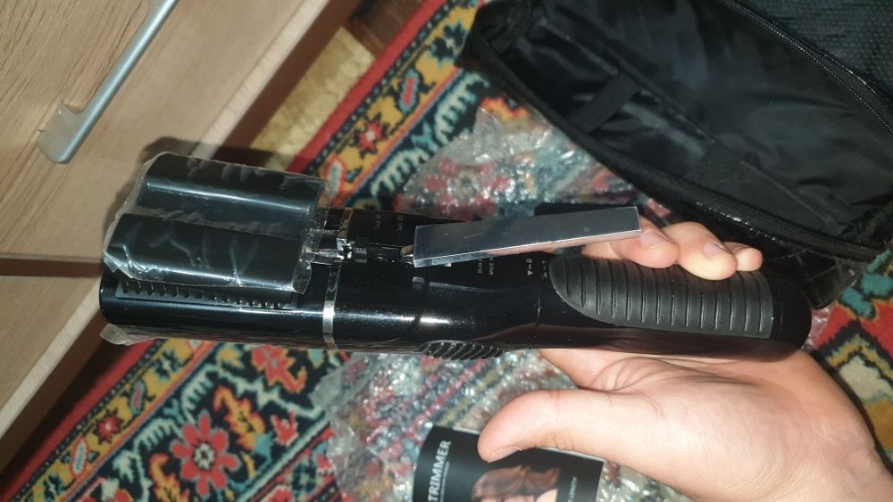 Продам триммер аппарат для удаления сеченных волос