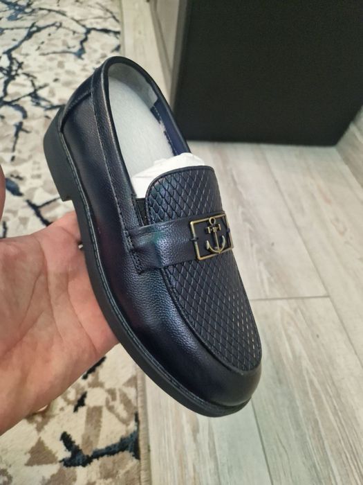 Erkaklar makasimalari optom va  donaga sotiladi