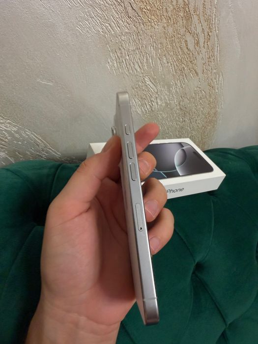 iPhone 16pro 93%baterie