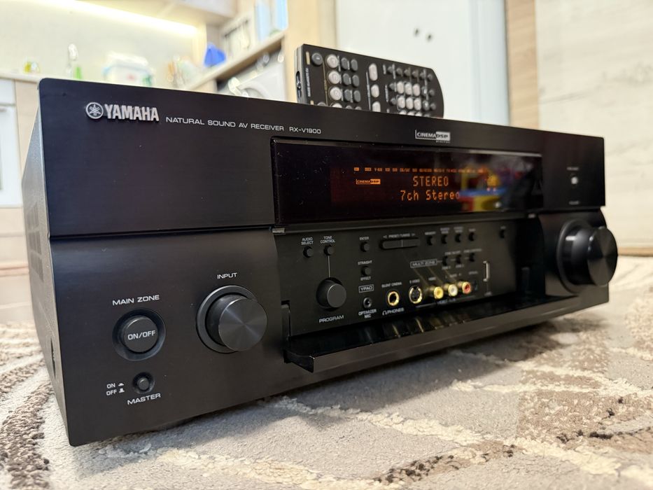 Yamaha RX-V1900 Като нова