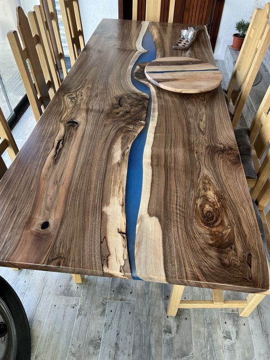 Blat de nuc cu rasina