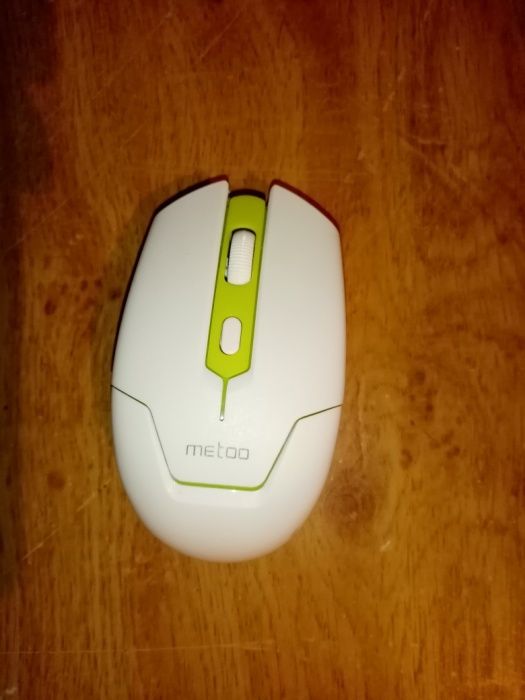 Беспроводная компьютерная мышка.