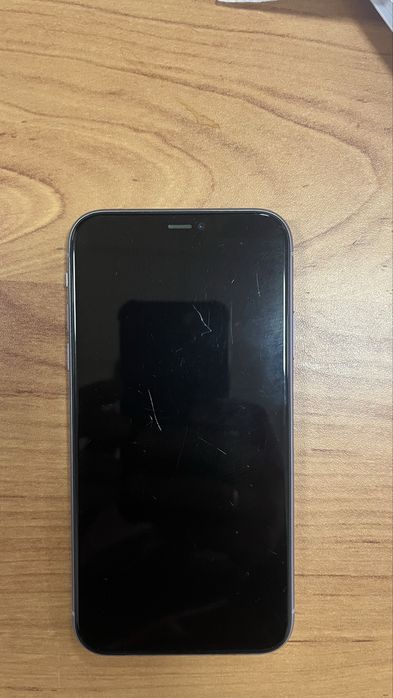 iphone 11 64gb АКБ 68%.