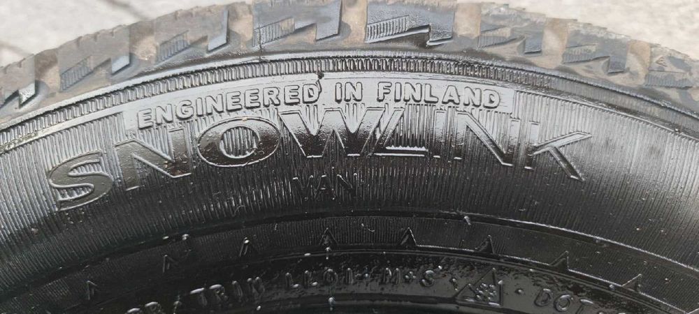 продаются зимние шины для спринтера 195/70R15C