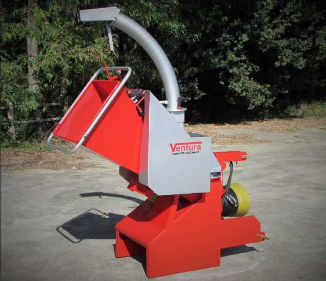 Tocator de crengi si resturi vegetale dupa tractor - Ventura