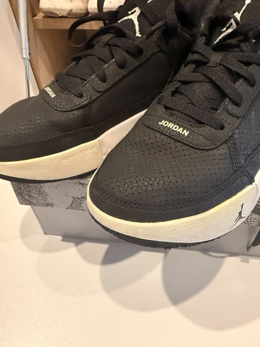 Маратонки Jordan 39 номер