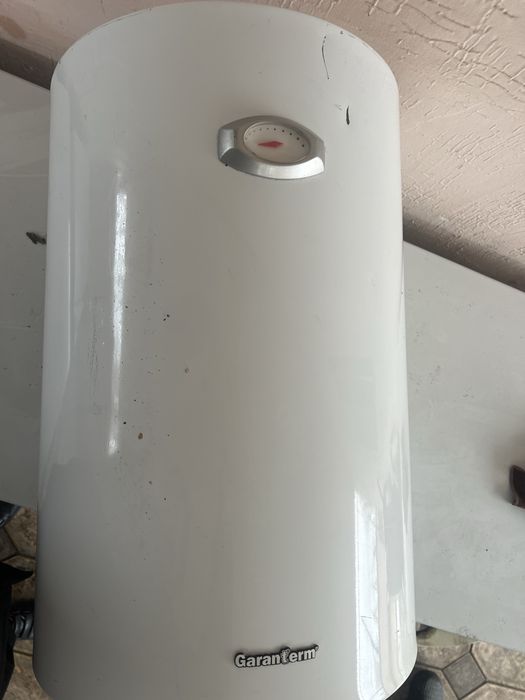 Бойлер аристон работает