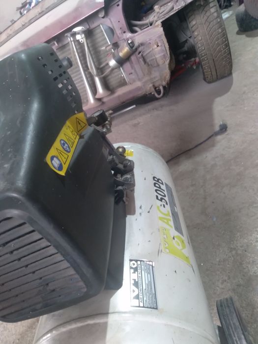 Компрессор на 50 литров