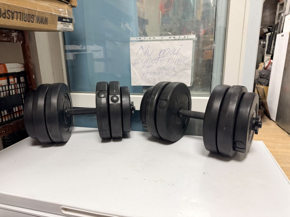 Gantere reglabile noi set 50 kg. 25 kg+25 kg=50 kg. Pret 350 lei