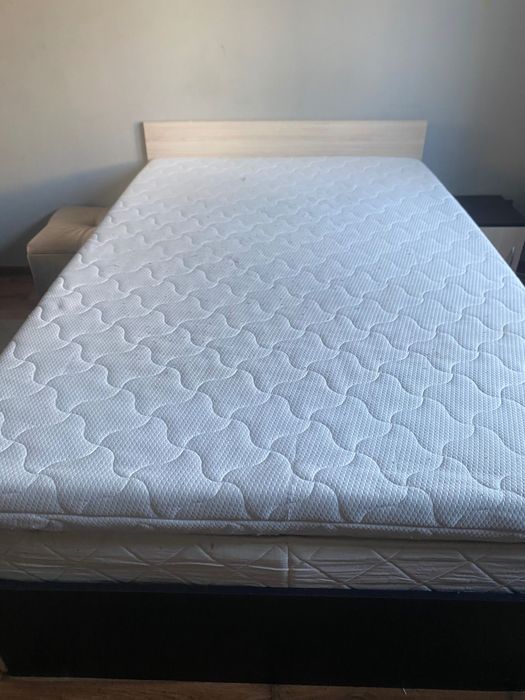 Спалня легло с матрак