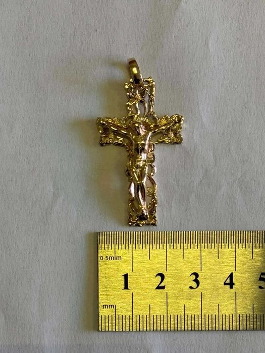 Златен кръст 8.77 гр. 14 кр. 585 Ръчна изработка .