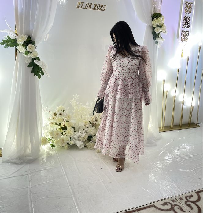 Платье  красивое