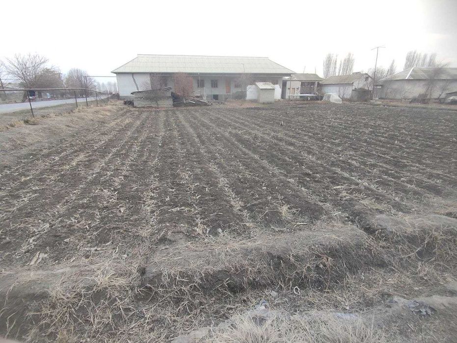 Продоётся земельный участо