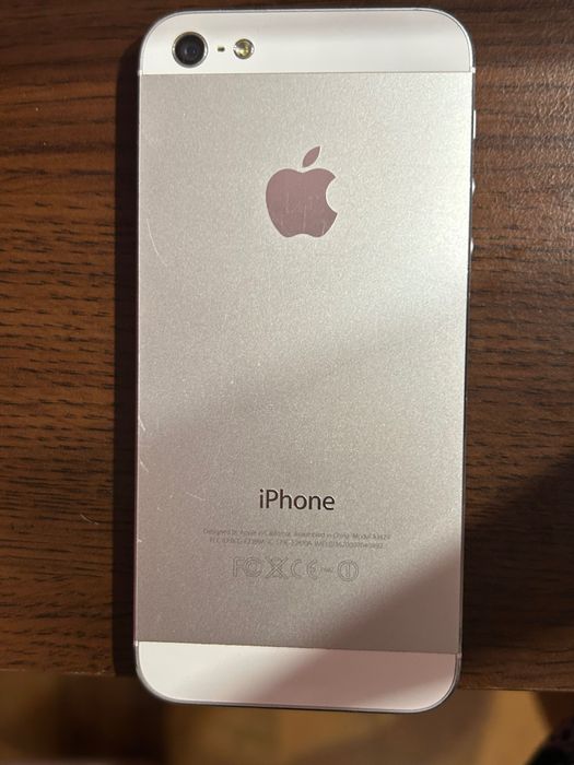 iPhone 5 като нов може за части