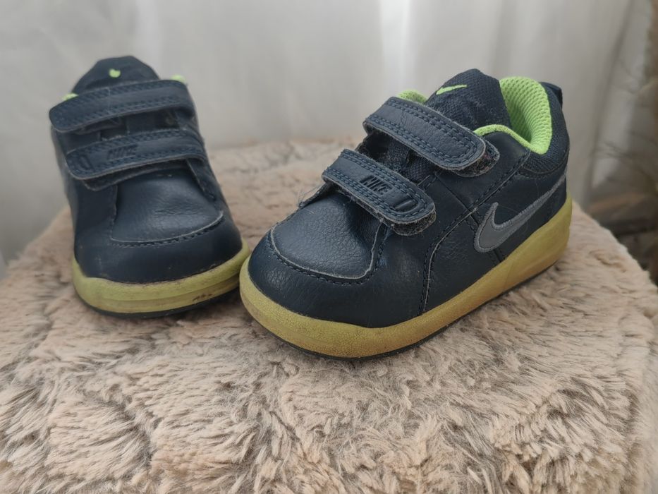 Различни номера бебешки обувки nike