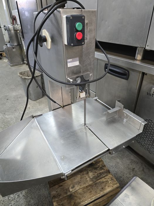 Цирколяр за кости 2200лв