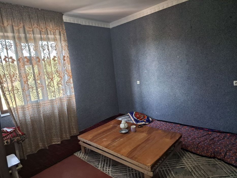 Olmaliq kvartira sotiladi.