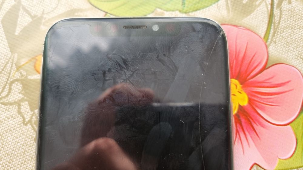 Telefon Iphone x 64gb ecran crapat