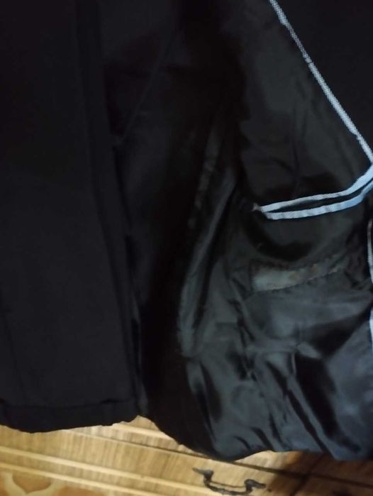 продам костюмы для детей