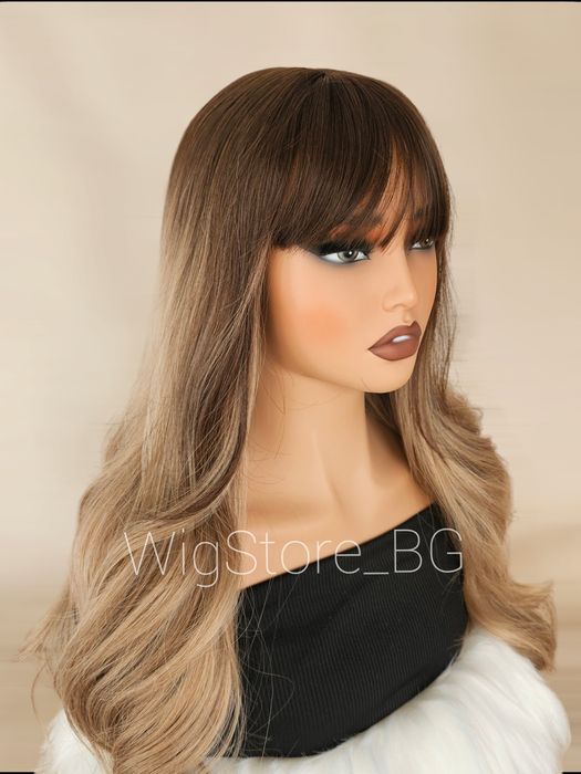 Светло кестенява омбре перука с бретон