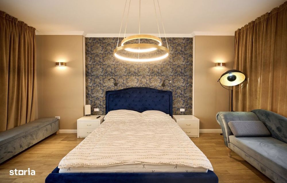 Penthouse cu 3 camere, balcon și garaj, central