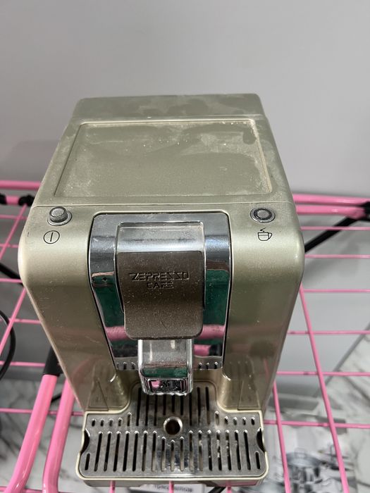 Продам кофемашину Zepter