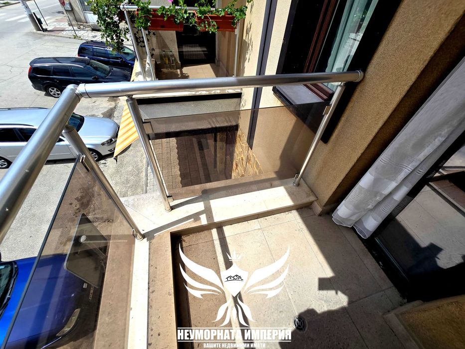 Продавам двустаен апартамент 68кв.м. на 2 етаж в гр.Велинград кв.Каменица