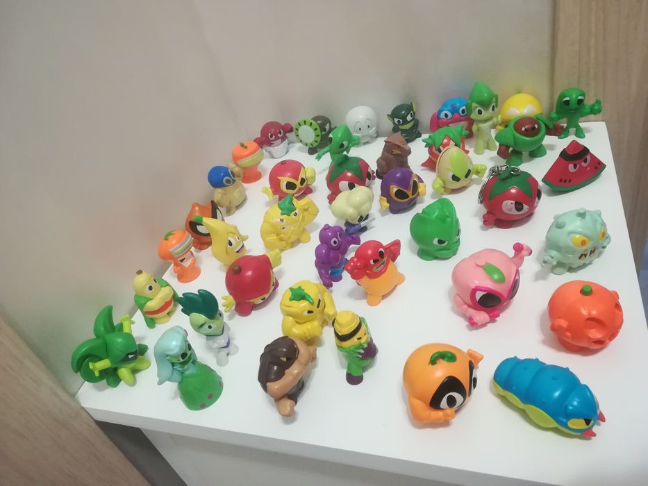 Дребни играчки от колекция от чужбина