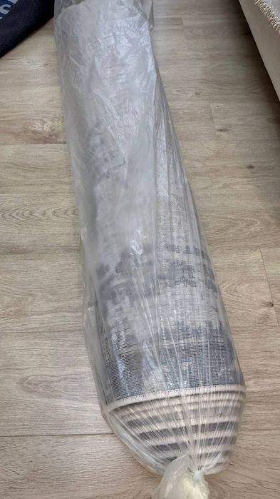 Продам ковёр 300*400