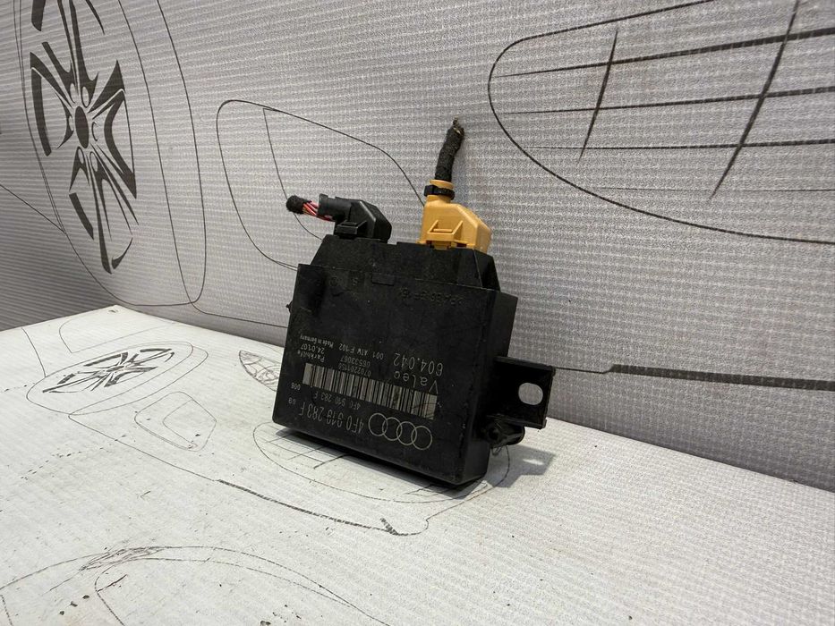 Modul asistență parcare / Unitate (Parkhilfe) Audi A6 C6 4F0919283F 2007 / [2004-2011] / (5C3)