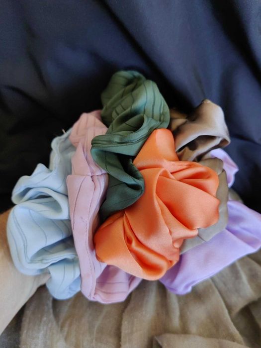 Ръчно изработени скрънчита за коса