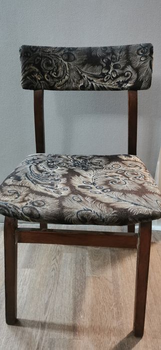 Продам мебель и стулья