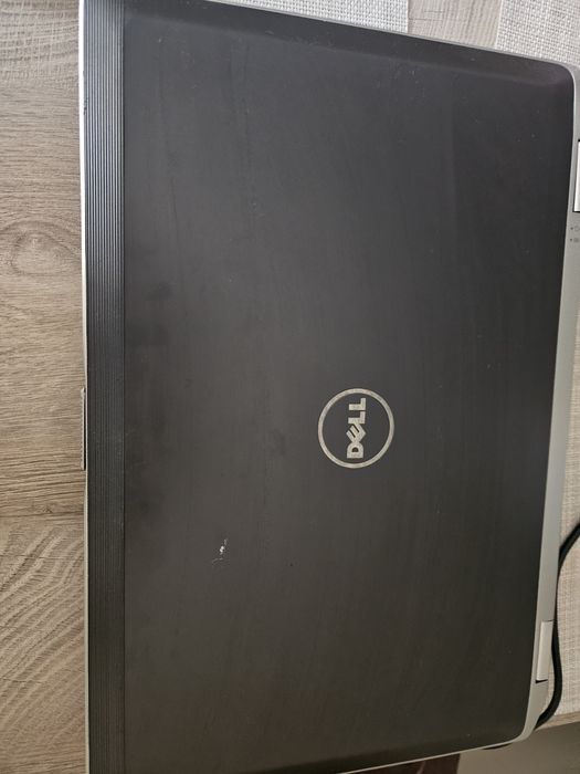Лаптоп Dell Latitude E6520