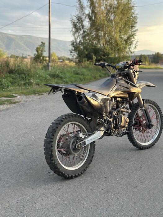 Продам мотоцикл zonshen 250