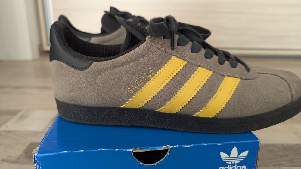 Adidas Gazelle mărime 42