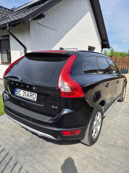 Volvo XC60 2.0 Diesel -5 pistoane• Manual • Navigație • City Safety • Întreținut
Vând