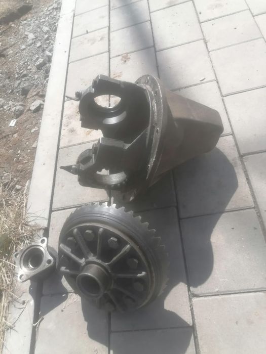 Продам редуктор на запчасть