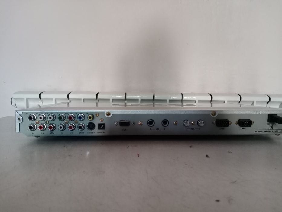 Видеомагнитафон DVD