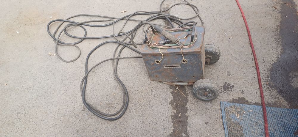 Продам сварочный аппарат СССР 39000тг