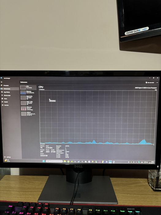 Vand PC Gaming + Monitor Dell SE2417HGX
