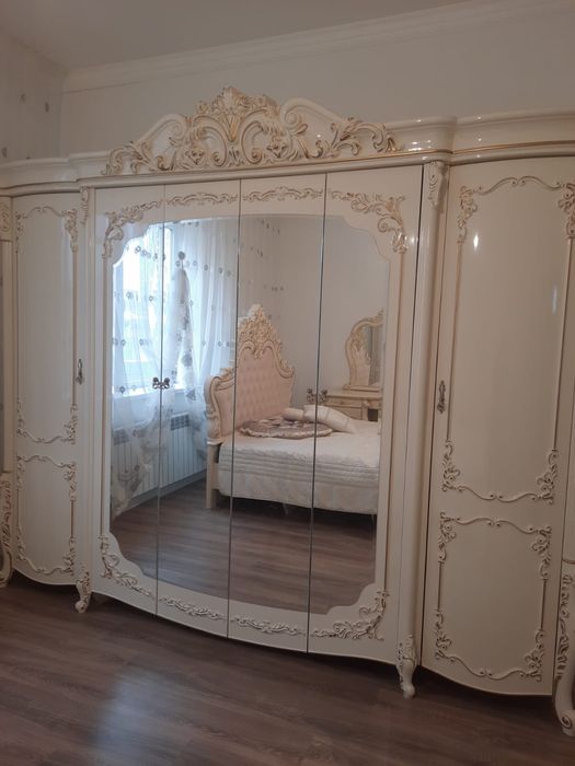 Спальный гарнитур