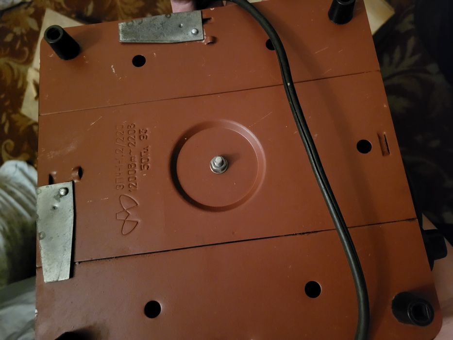 Продам электроплитку Лада