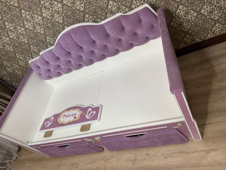 Детская кроватка для девочки