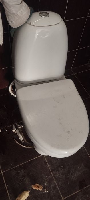 Унитаз 15000 танге