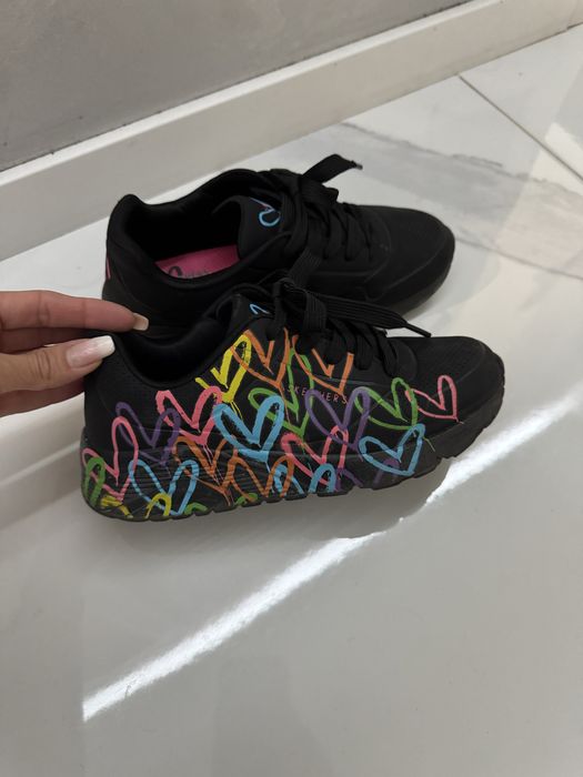 Skechers сникърси/маратонки за момиче номер 35.5