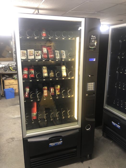 Automat de candele și obiecte bisericești