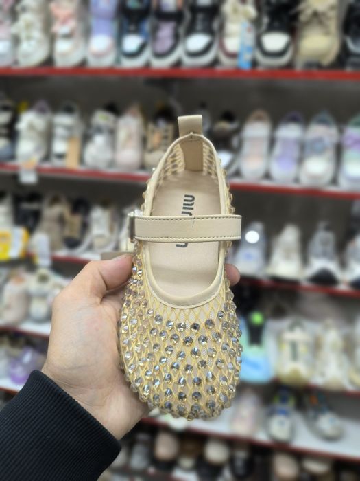 Детская обувь на мальчика и девочек